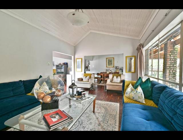 5 BEDROOM HOUSE FOR SALE IN LOMBARDY EAST